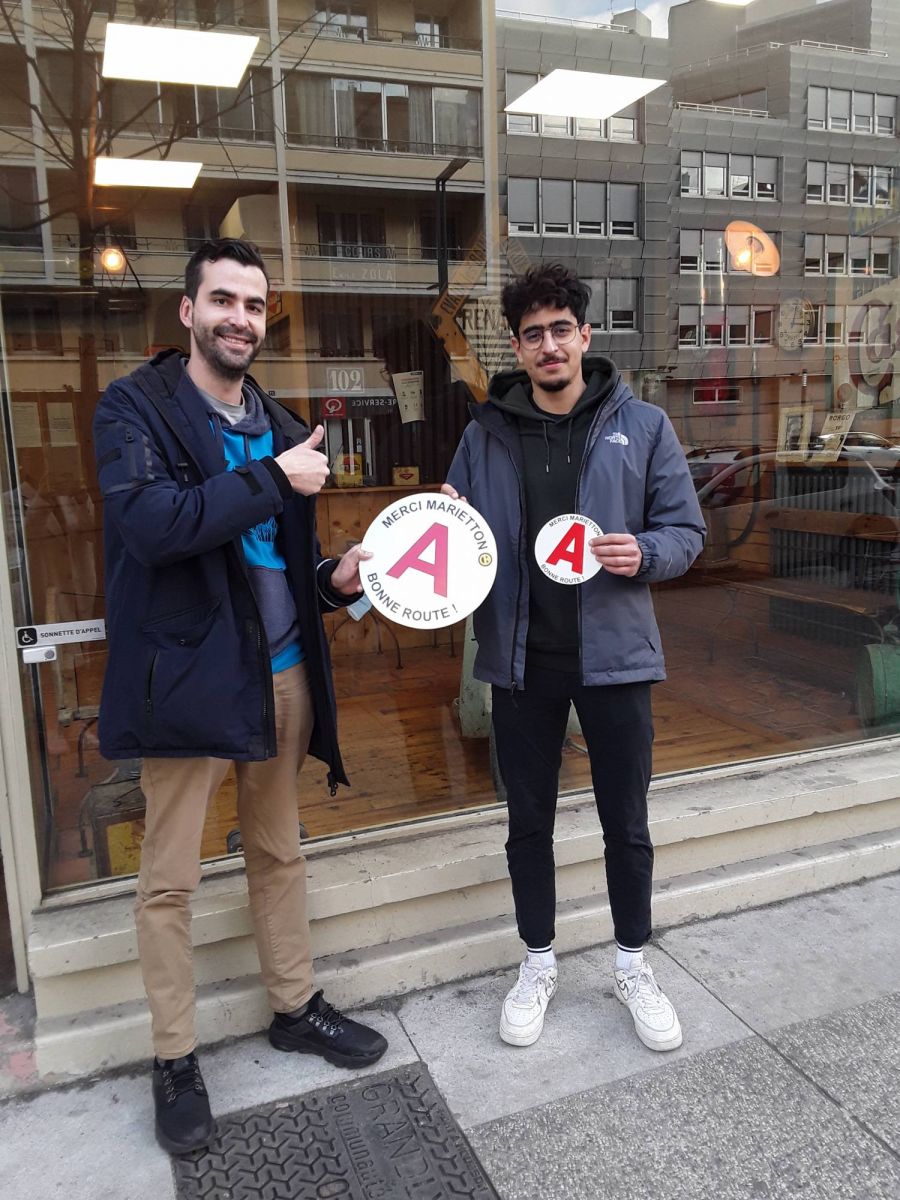 photo après réussite au permis de conduire de sanji