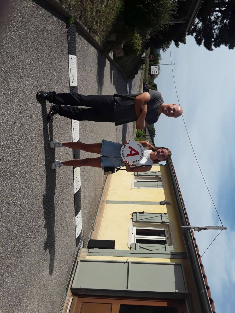 photo après réussite au permis de conduire de Emie